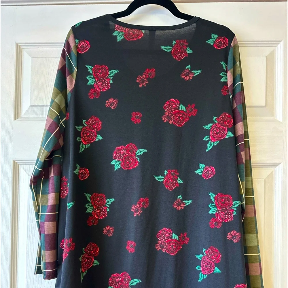 Plaid Long Sleeve Roe - Picture 3 of 6